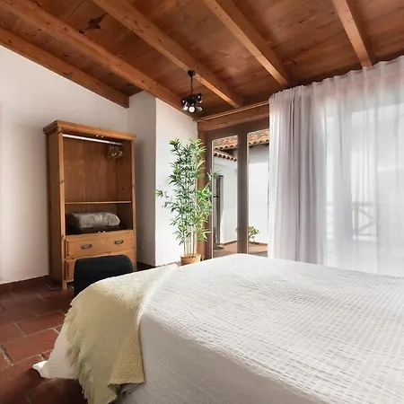 La Barbacoa Familiar De Gardel * Icod De Los Vinos